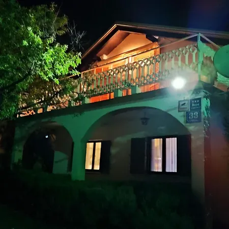 Mit Meerblick By Interhome Vikendica Vinistina