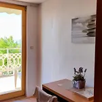 Mit Meerblick By Interhome * Vinistina